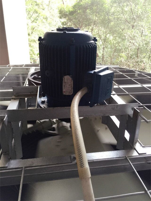 低噪音<a href=http://www.dongbaocaijiao.com/tags11_0.html target=_blank class=infotextkey>冷卻塔電機</a>