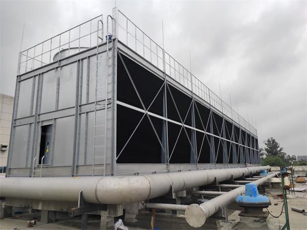【 河南玻璃鋼冷卻塔】方形冷卻塔的填料和風機是散熱的關鍵
