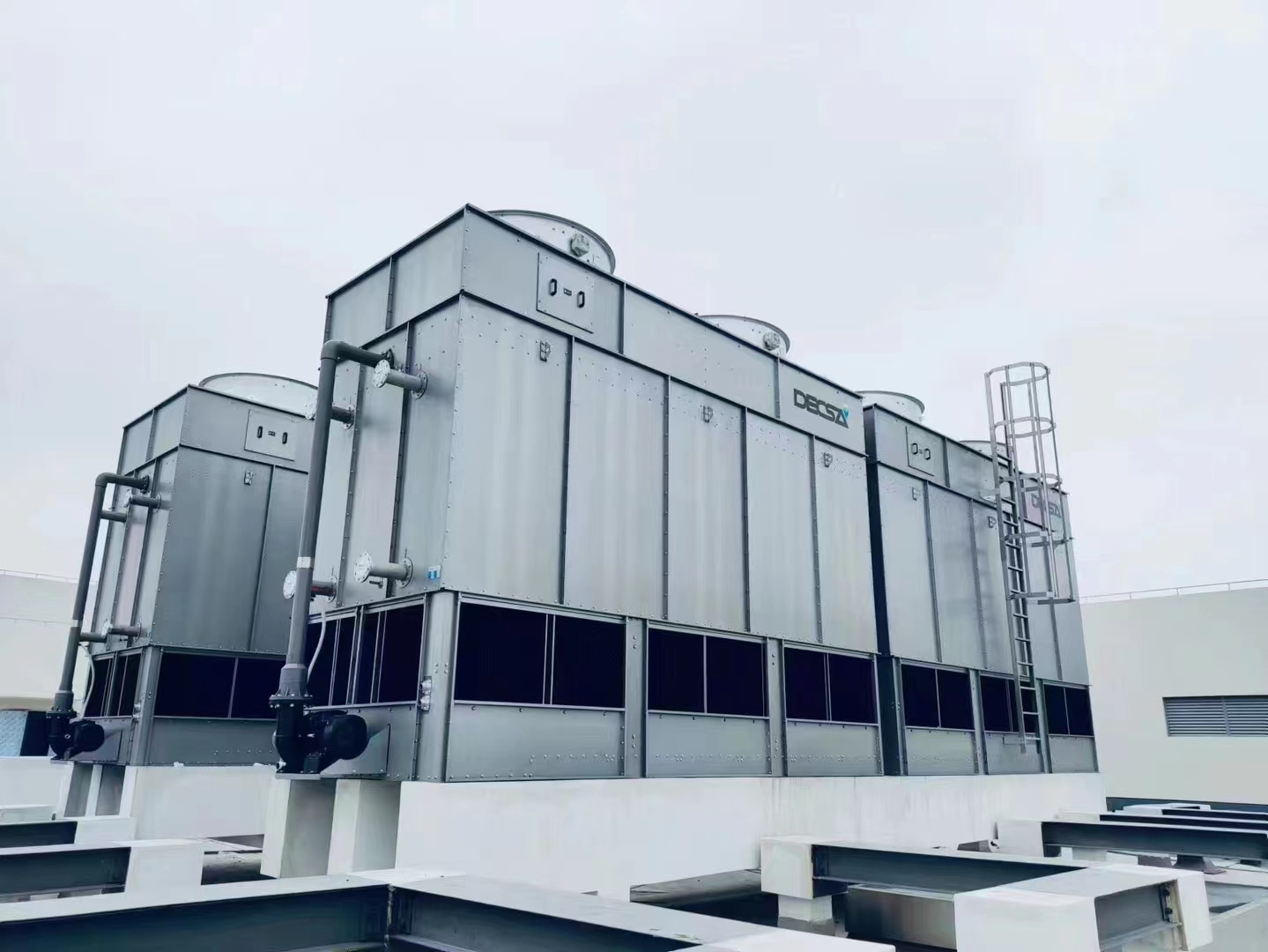中央空調冷卻塔噪音如何處理（冷卻塔噪音控制方法）,如何處理中央空調主機噪音